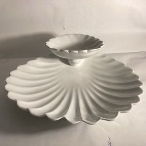 Porcelain clamshell server,made in Italy